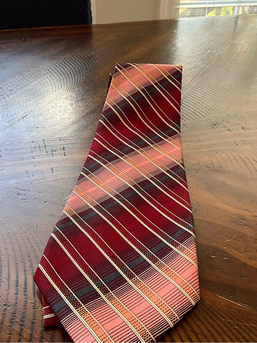 Classic Red and Pink Striped Men's Silk Tie